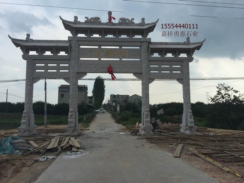 花岗岩龙柱牌坊添加