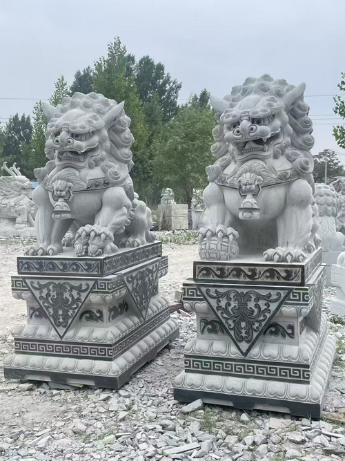 精品石狮子